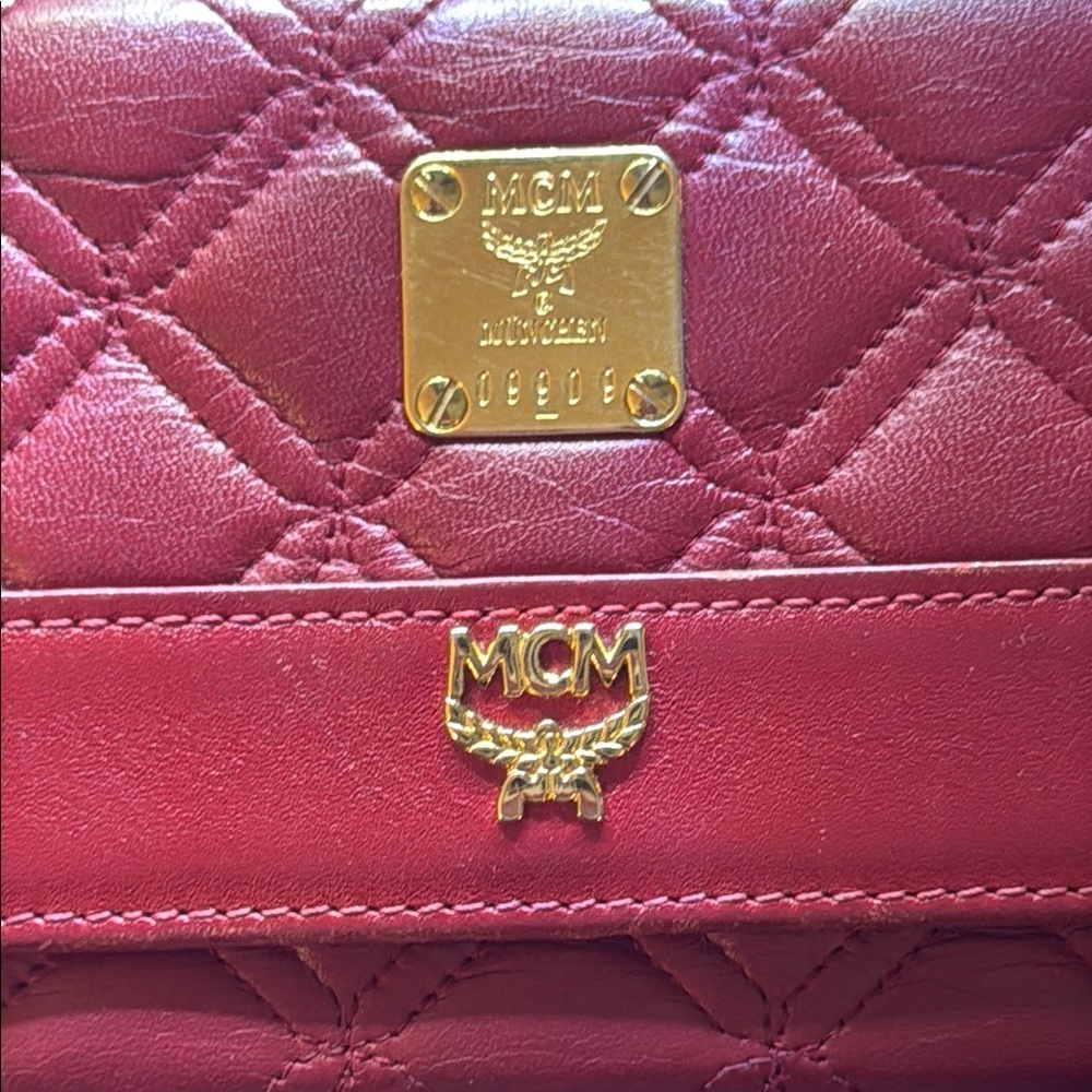 MCM Red Quilted Leather Wallet LIKE NEW NO CALLOUTS - Picture 3 of 15
